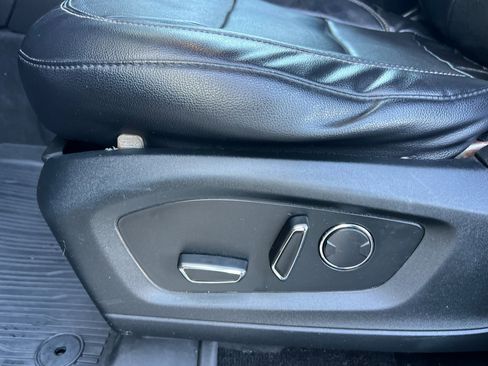 Used 2020 Ford Explorer Limited image 13