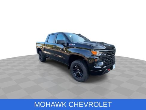 Certified 2022 Chevrolet Silverado 1500 Custom Trail Boss AWD/4WD image 2