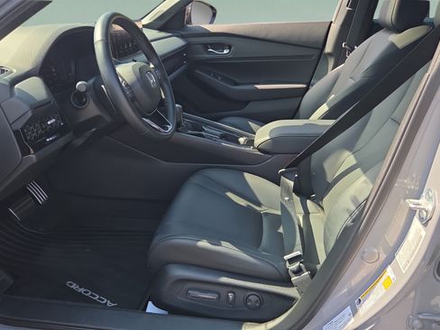 Certified 2025 Honda Accord Sport image 9