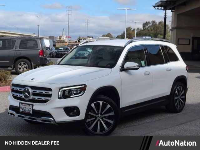 Used 2021 Mercedes-Benz GLB 250 w/ Premium Package image 1