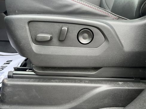 Used 2022 Chevrolet Suburban RST image 19