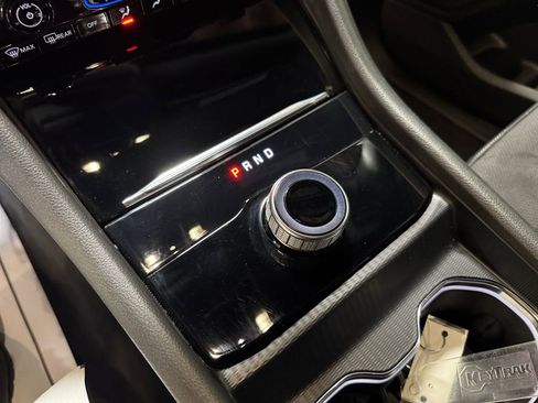 Used 2023 Jeep Grand Cherokee Altitude image 21