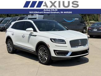 Used 2020 Lincoln Nautilus Reserve image 1