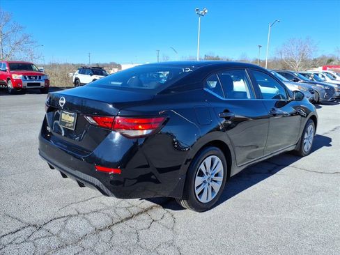 Used 2025 Nissan Sentra S image 14