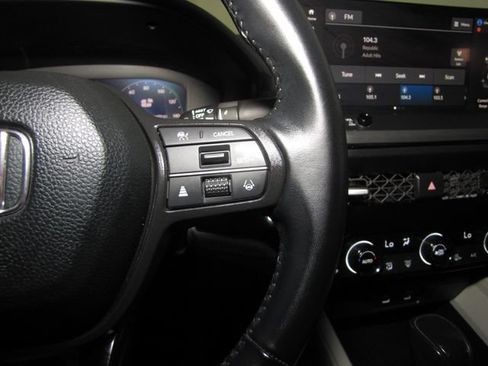 Certified 2023 Honda Accord EX-L image 6