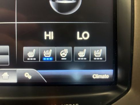 Used 2014 Lincoln MKX FWD w/ Equipment Group 101A image 16