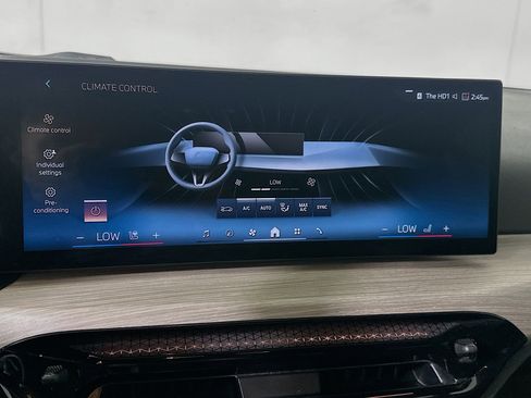 Used 2025 BMW 330i xDrive Sedan image 24