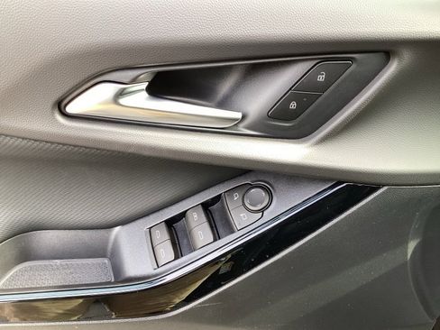 New 2026 Chevrolet Equinox LT w/ Convenience Package II image 24