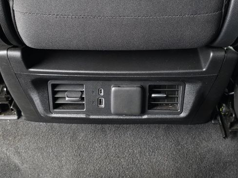 Used 2025 Chevrolet Silverado 2500 LT w/ Convenience Package AWD/4WD image 16