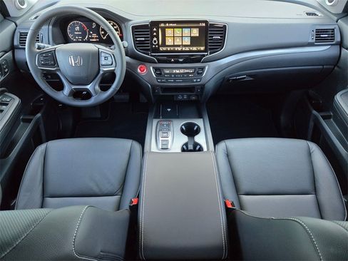 Used 2025 Honda Ridgeline RTL image 14