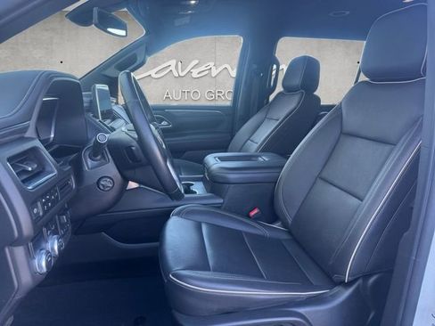 Certified 2022 GMC Yukon XL SLT w/ SLT Luxury Package image 19