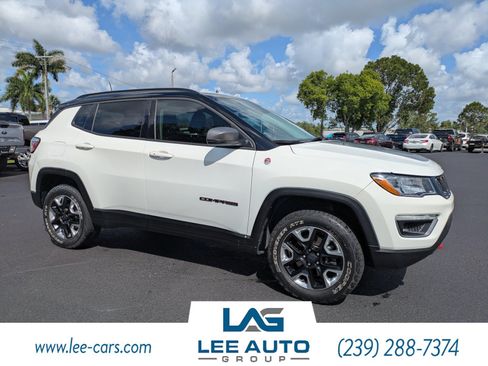 Used 2017 Jeep Compass Trailhawk w/ Leather Interior Group AWD/4WD image 1