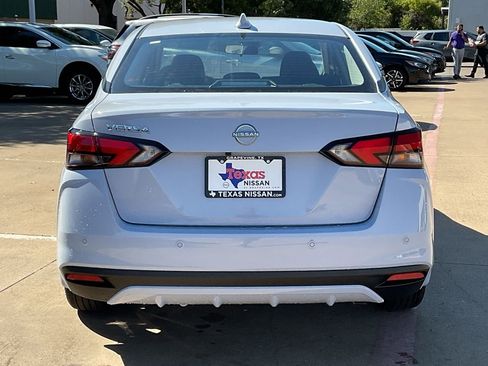 New 2025 Nissan Versa SV w/ Trunk Package image 6