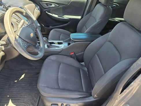 Used 2018 Chevrolet Malibu LT FWD image 15