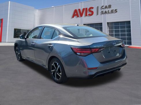Used 2025 Nissan Sentra SV FWD image 9