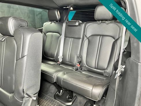 Used 2024 Jeep Wagoneer 4WD image 19