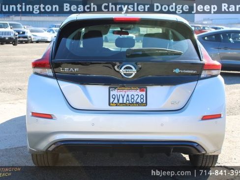 Used 2022 Nissan Leaf SV image 4