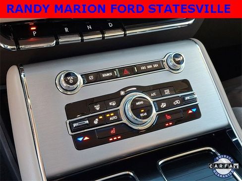 Used 2023 Lincoln Aviator AWD w/ Premium Package image 16