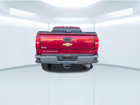 Used 2018 Chevrolet Silverado 2500 LT w/ Z71 Package, Off-Road image 4