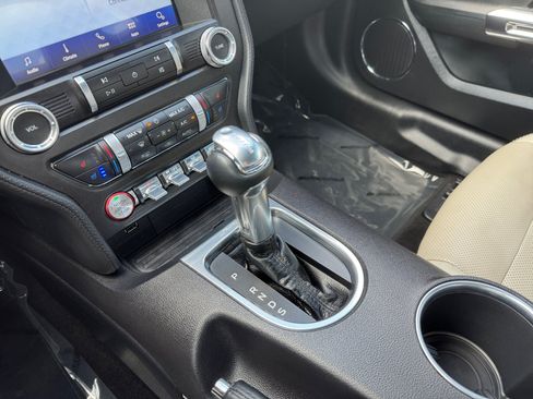 Used 2020 Ford Mustang GT Premium w/ Black Accent Package RWD image 21