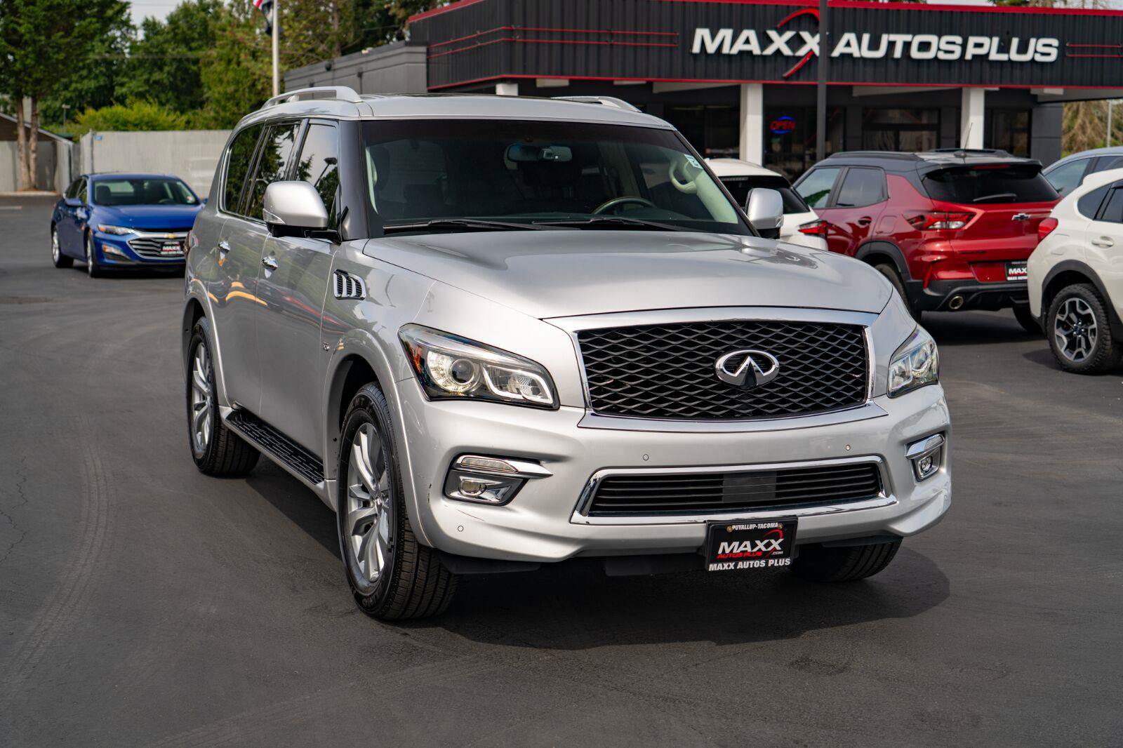 Used 2015 INFINITI QX80 2WD image 2