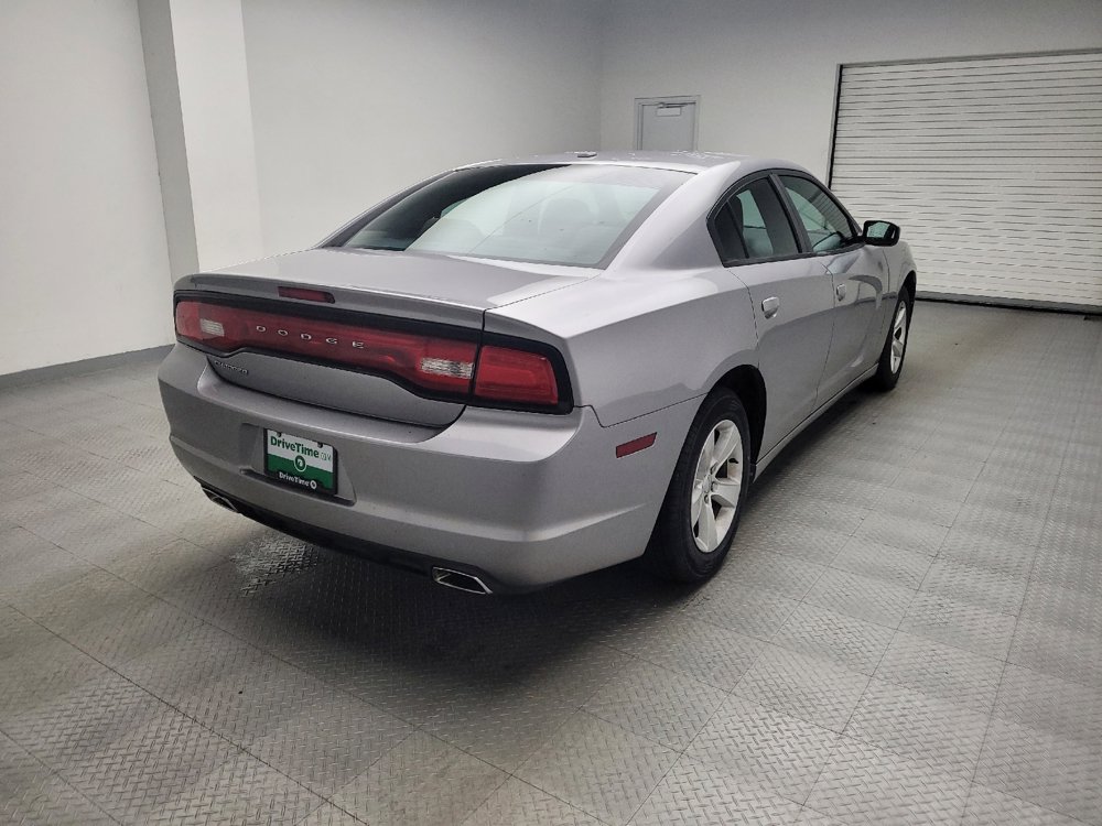 Used 2014 Dodge Charger SE w/ Connectivity Group RWD image 9