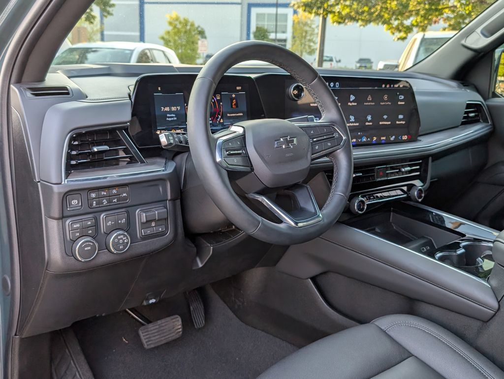 Certified 2026 Chevrolet Tahoe Z71 w/ Comfort Package AWD/4WD image 4