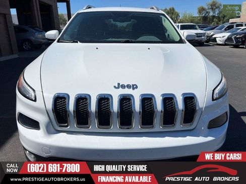 Used 2015 Jeep Cherokee Latitude w/ Comfort/Convenience Group FWD image 5