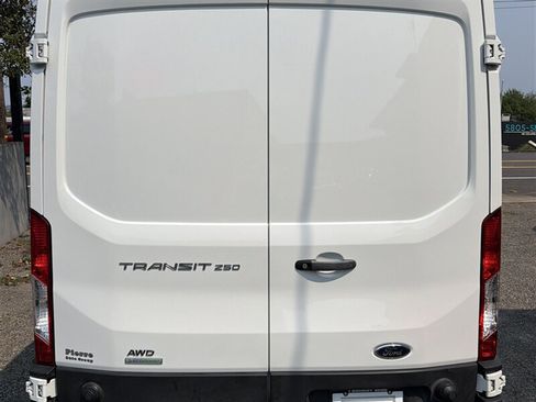 Used 2024 Ford Transit 250 148 High Roof AWD image 6
