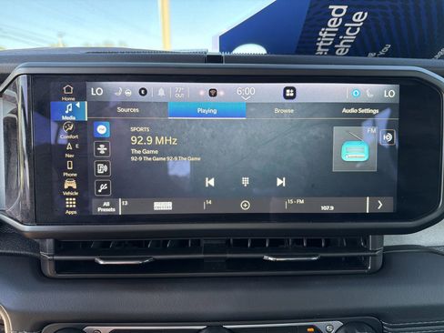 Used 2025 Jeep Wrangler Unlimited Sahara image 7