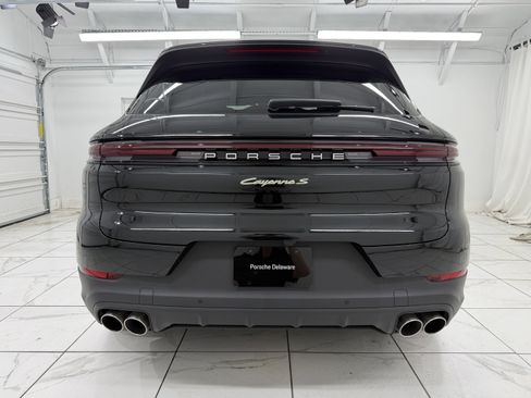 Certified 2026 Porsche Cayenne S AWD/4WD image 13