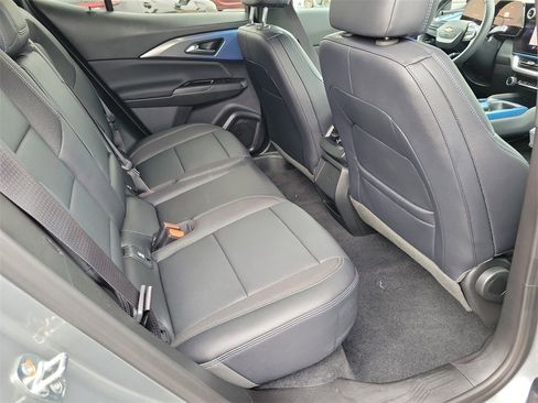 Used 2026 Chevrolet Equinox EV LT image 16