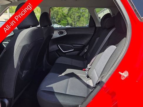 Used 2022 Kia Soul LX w/ Technology Package FWD image 10