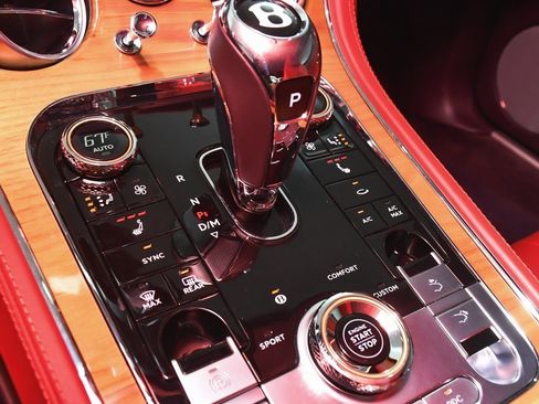 Used 2021 Bentley Continental GT image 27