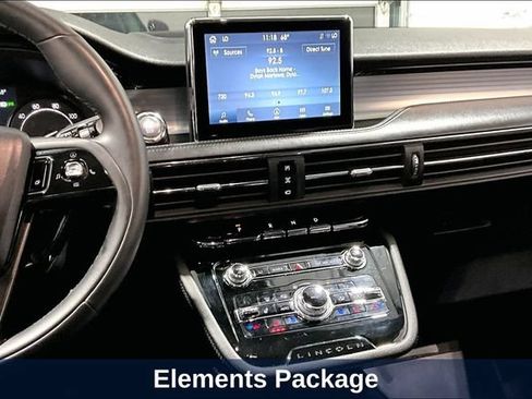 Used 2022 Lincoln Corsair AWD w/ Elements Package image 12