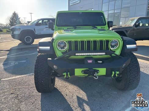 Used 2024 Jeep Wrangler Unlimited Sport AWD/4WD image 9