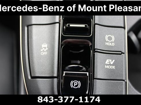 Used 2023 Toyota Crown Limited image 36