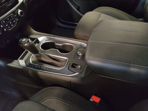 Used 2019 Chevrolet Traverse LS FWD image 26