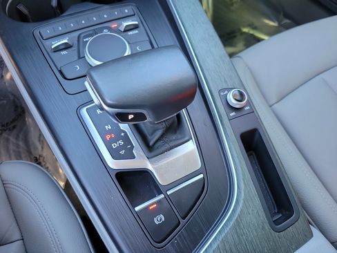 Used 2019 Audi A4 2.0T Premium image 27