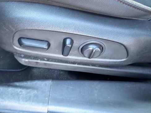 Used 2022 Chevrolet TrailBlazer RS w/ Sun and Liftgate Package image 5