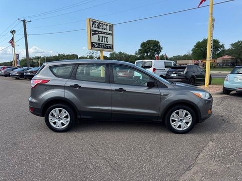 Used 2014 Ford Escape S FWD image 3