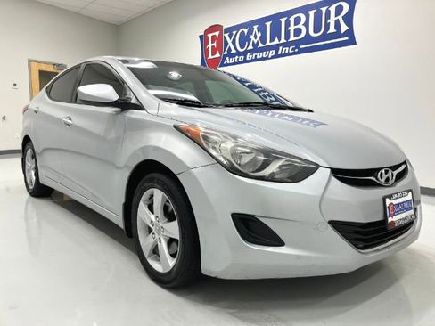 Used 2019 Hyundai Elantra Value Edition image 3