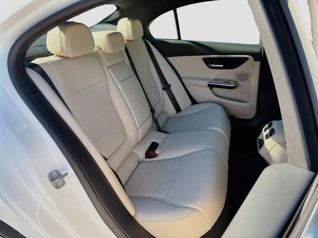 Certified 2023 Mercedes-Benz C 300 4MATIC Sedan image 27