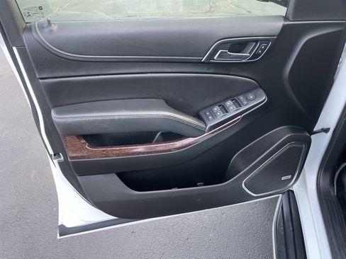 Used 2019 GMC Yukon XL SLE w/ HD Trailering Package image 11