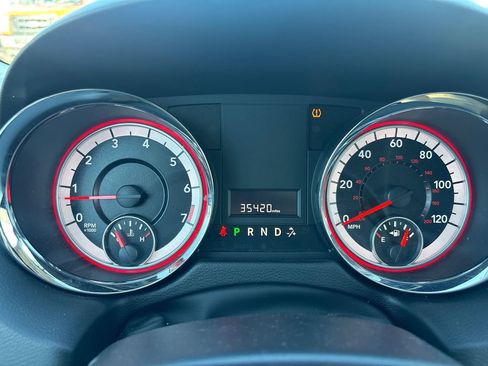 Used 2017 Dodge Grand Caravan SE image 11