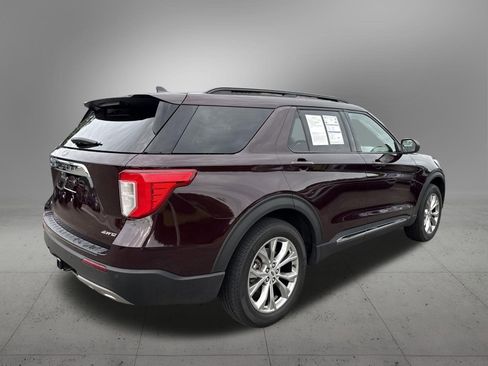 Certified 2023 Ford Explorer XLT w/ Equipment Group 202A AWD/4WD image 4