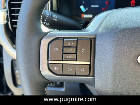 New 2026 Ford F250 Lariat w/ Chrome Package image 23