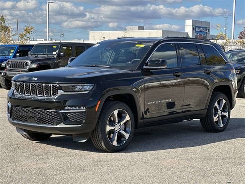 New 2025 Jeep Grand Cherokee Limited image 5