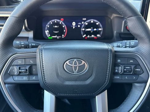 New 2025 Toyota 4Runner TRD Off-Road Premium image 22