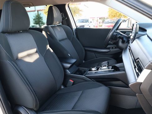 Used 2022 Mitsubishi Outlander ES image 29